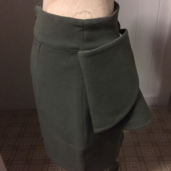 AQ AQ sz US 4 HELENA SKIRT Olive Green Bow - Picture 3 of 8